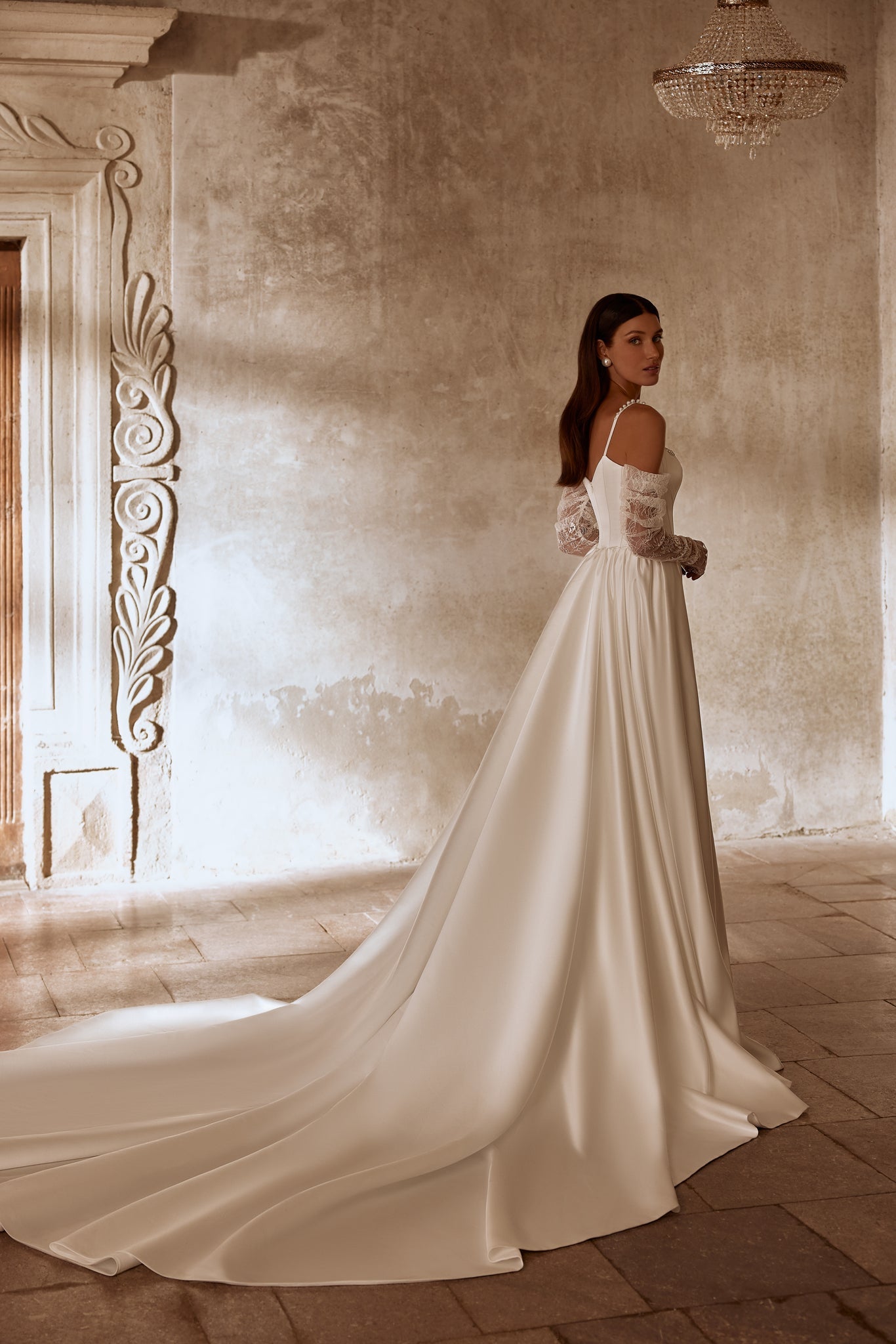 ALBERTA CORSET WEDDING DRESS WITH REMOVABLE SKIRT