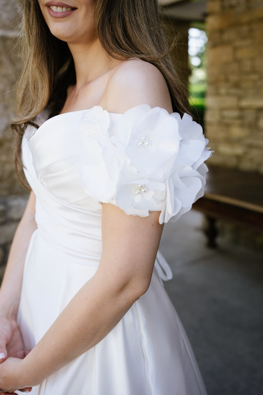 Elegant A-Line Wedding Dress with 3D Floral Off-Shoulder Sleeves