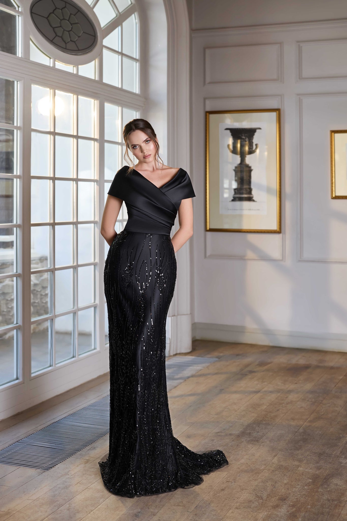 ELEGANT WEDDING DRESSES