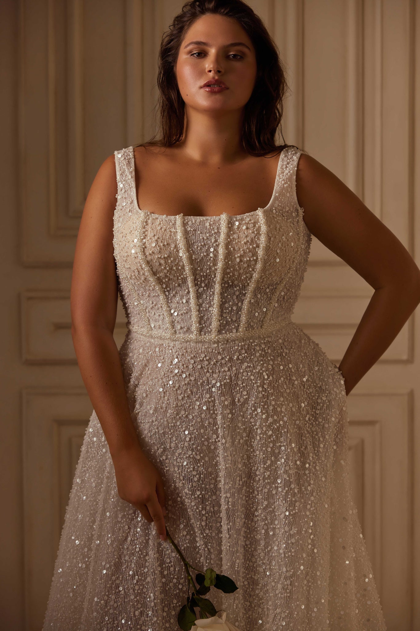 LUXURY WEDDING DRESS FOR PLUS SIZE WOMEN