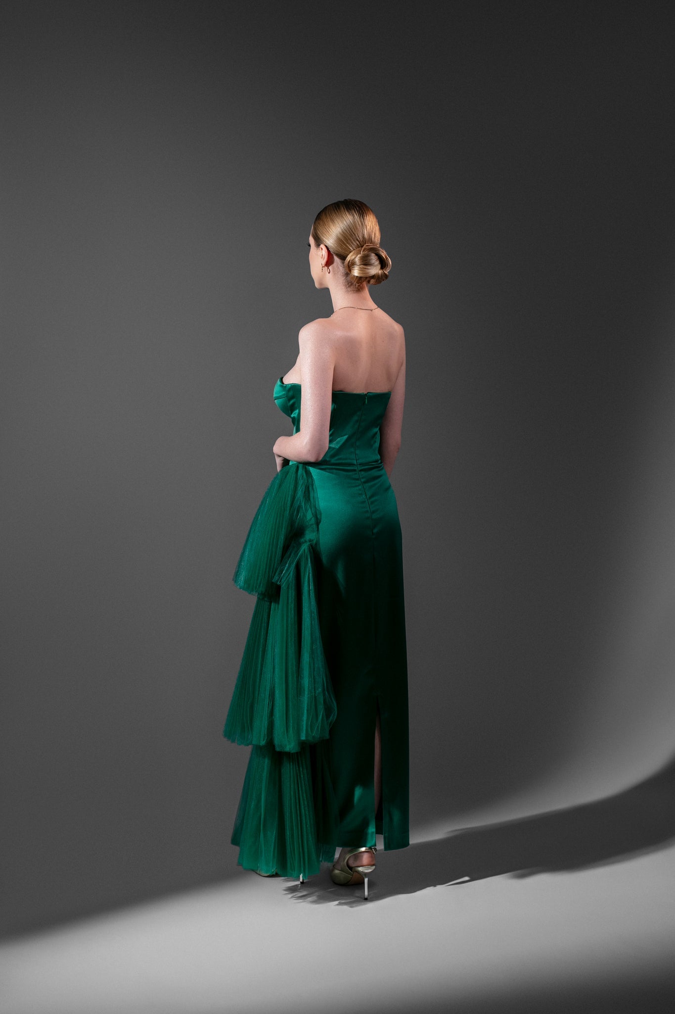MIDI EVENING DRESS WITH SIDE PLEATS AND BALCONETTE CORSET