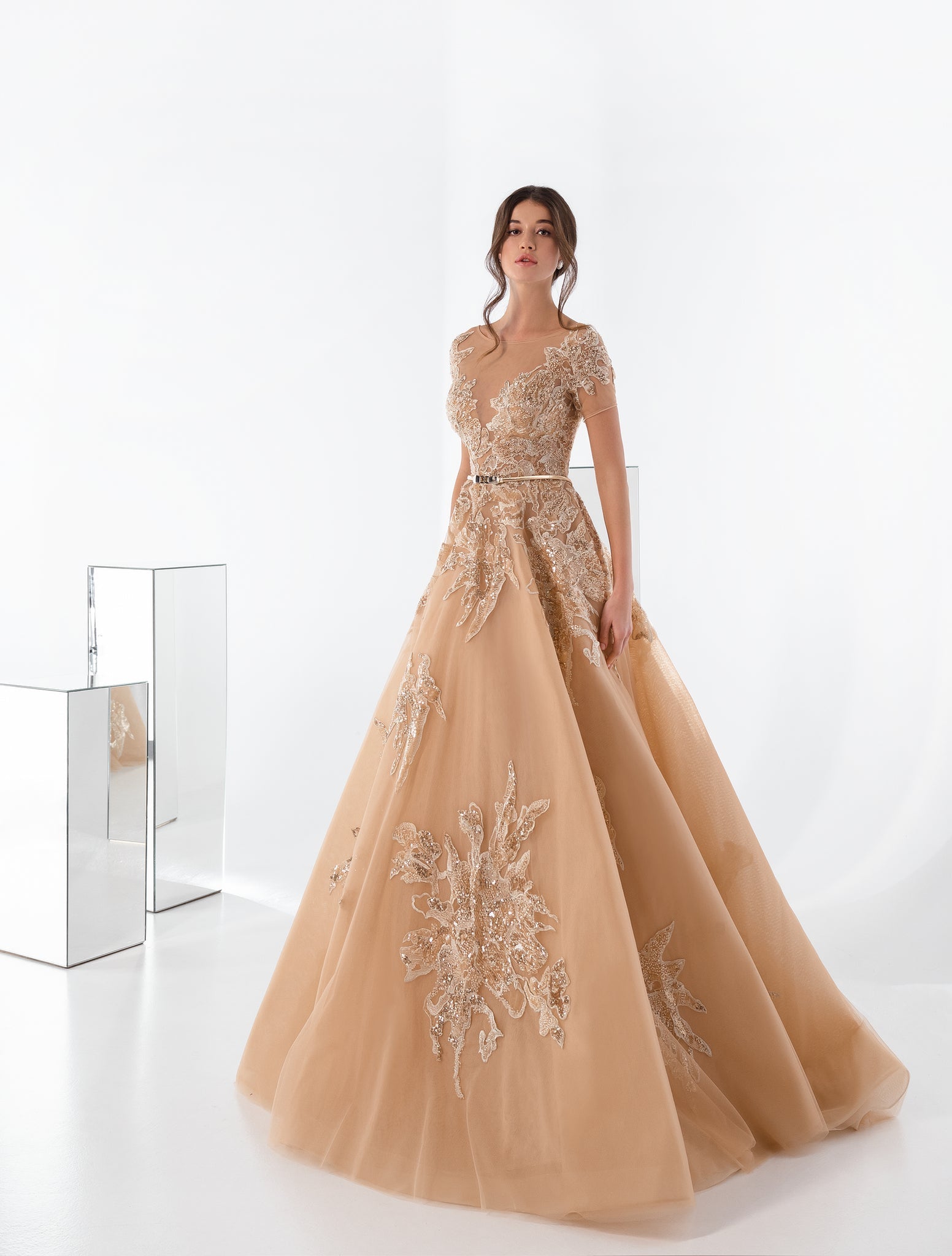 QUEEN EVENING DRESS