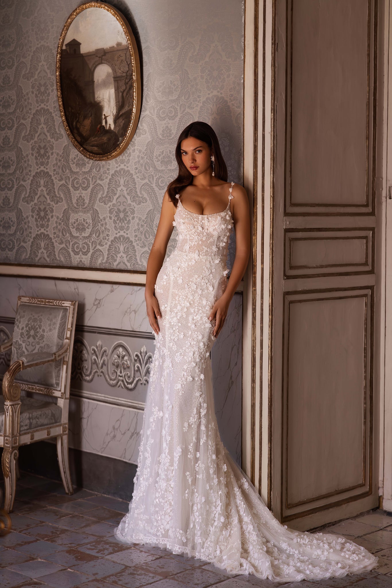 Siren Wedding Dress with Train and Veil