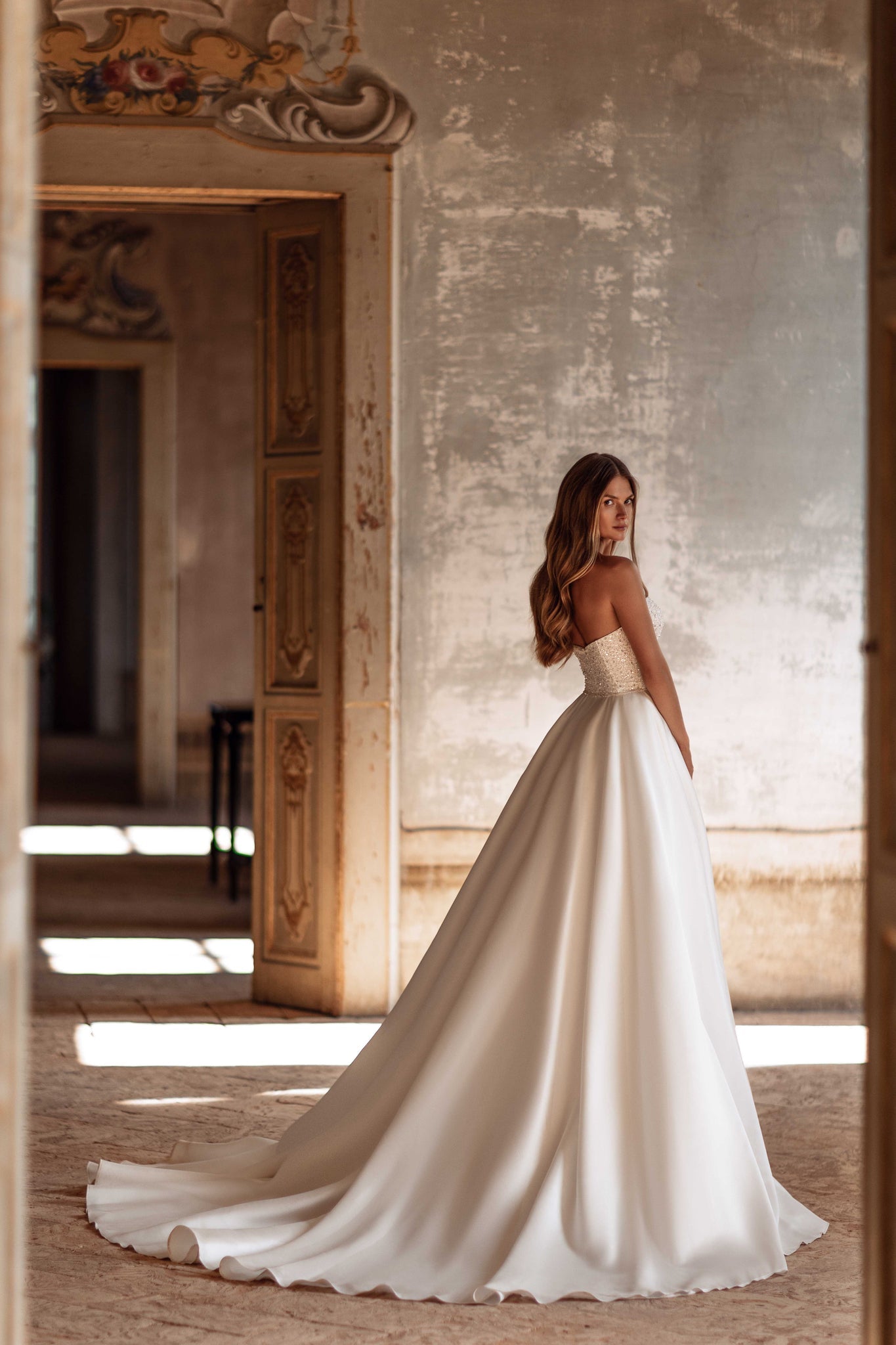 WEDDING DRESS WITH DRAPING - JESSICA