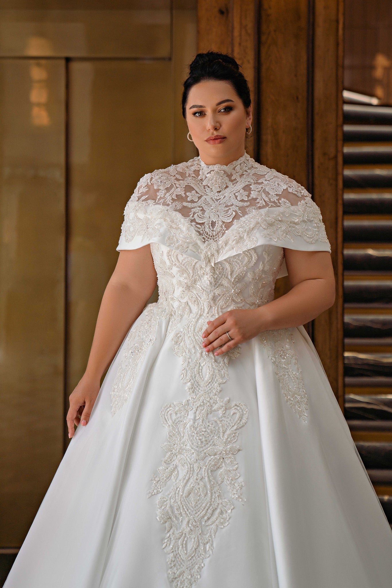PLUS SIZE WEDDING DRESS