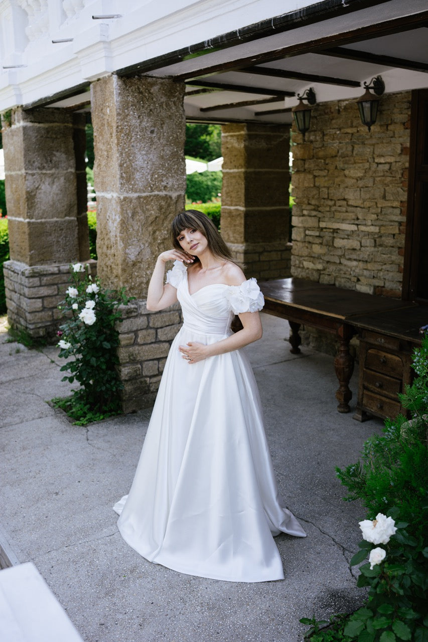 Elegant A-Line Wedding Dress with 3D Floral Off-Shoulder Sleeves