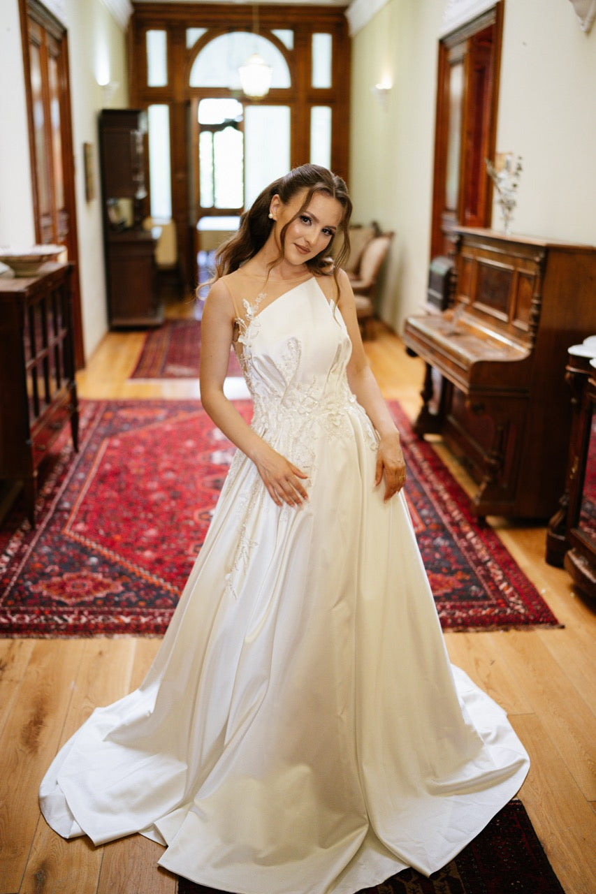 One-Shoulder Satin A-Line Wedding Dress with Floral Lace Appliqué and Train