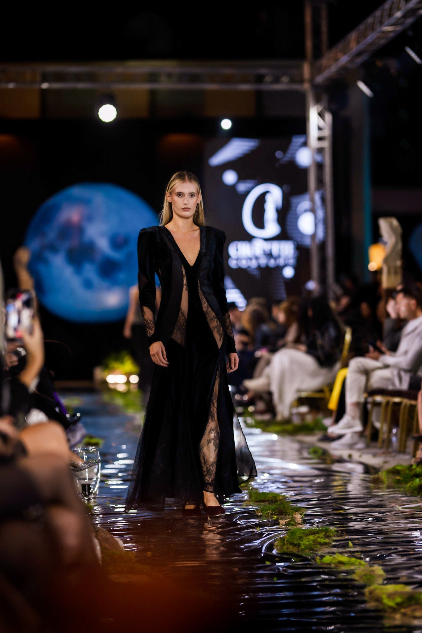 Elegant Black Long Lace Evening Dress