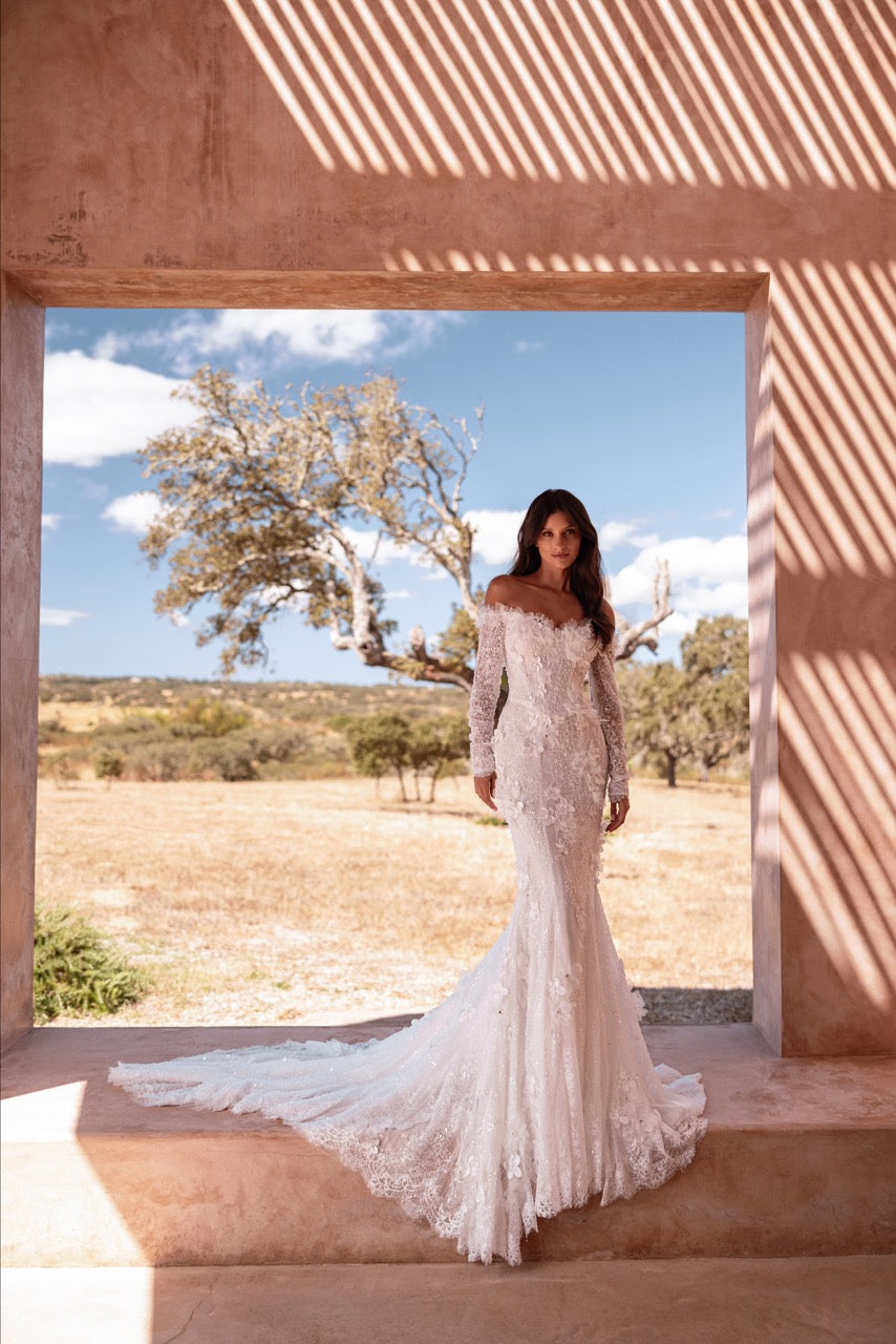 Off-Shoulder 3D Floral Lace Mermaid Wedding Dress with Long Sleeves