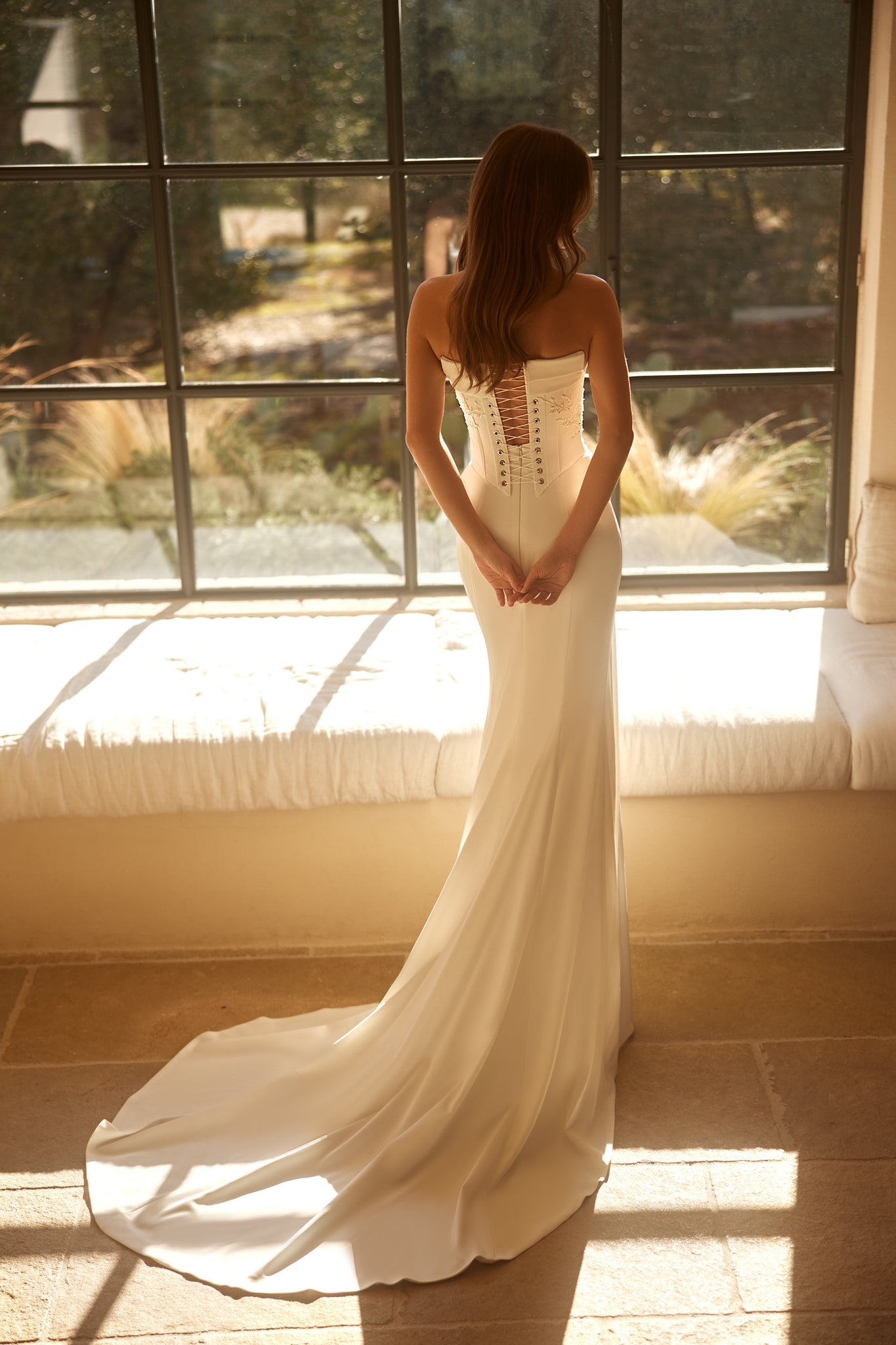 STRAIGHT CORSET WEDDING DRESS