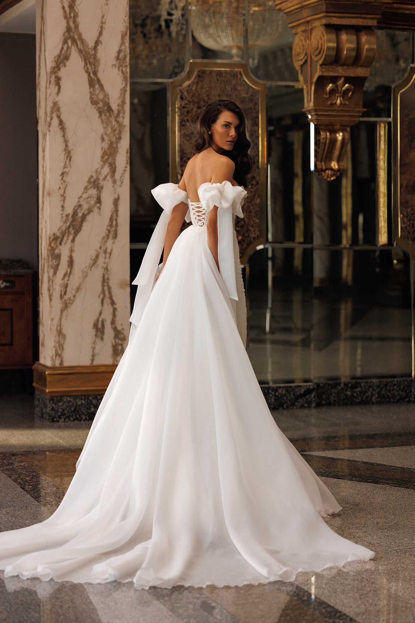 Siren Wedding Dresses with Organza Sleeves