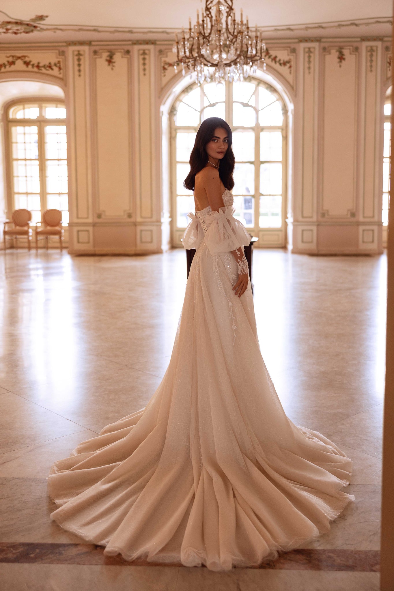 WEDDING DRESS ELARA
