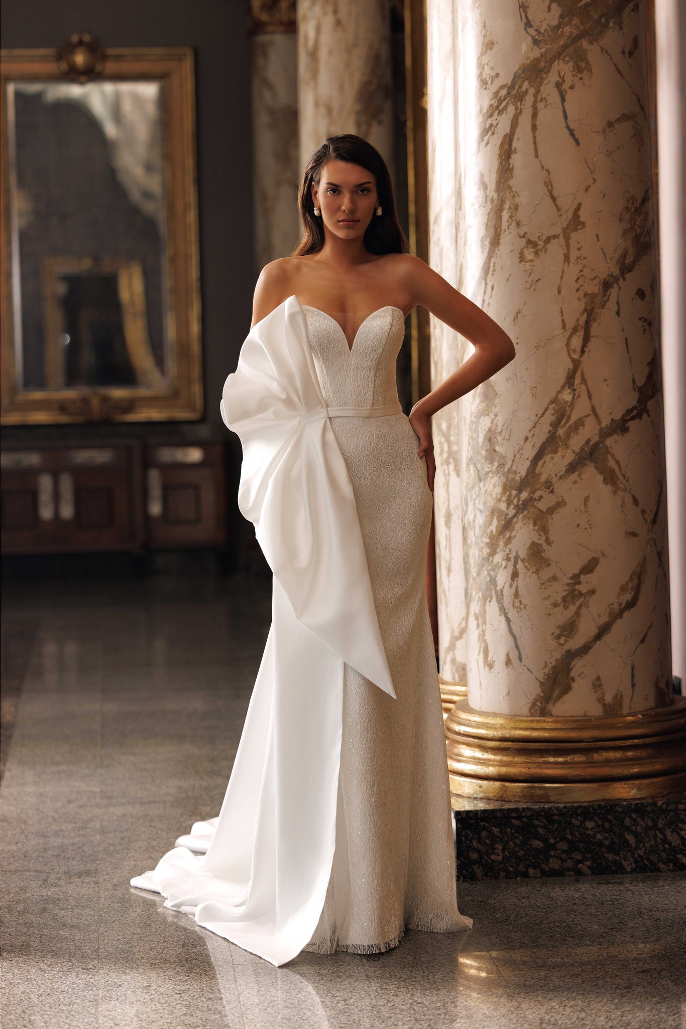 Wedding Dresses with Detachable Accessories